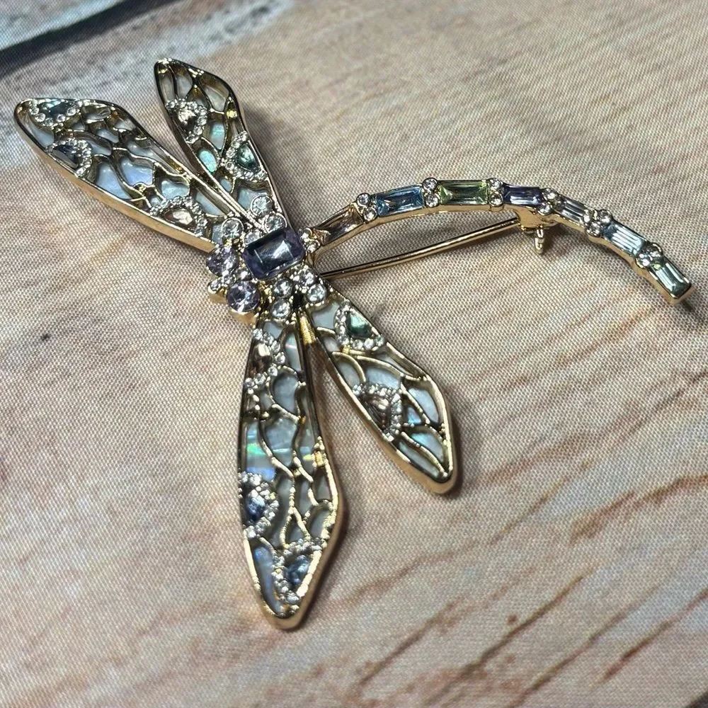 unknown gold tone